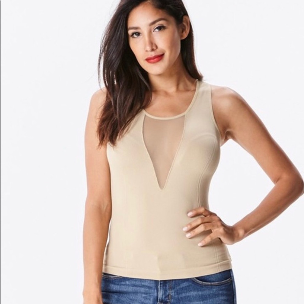 ‼️ V Mesh Compression Racer Back Tank - Picture 4 of 5